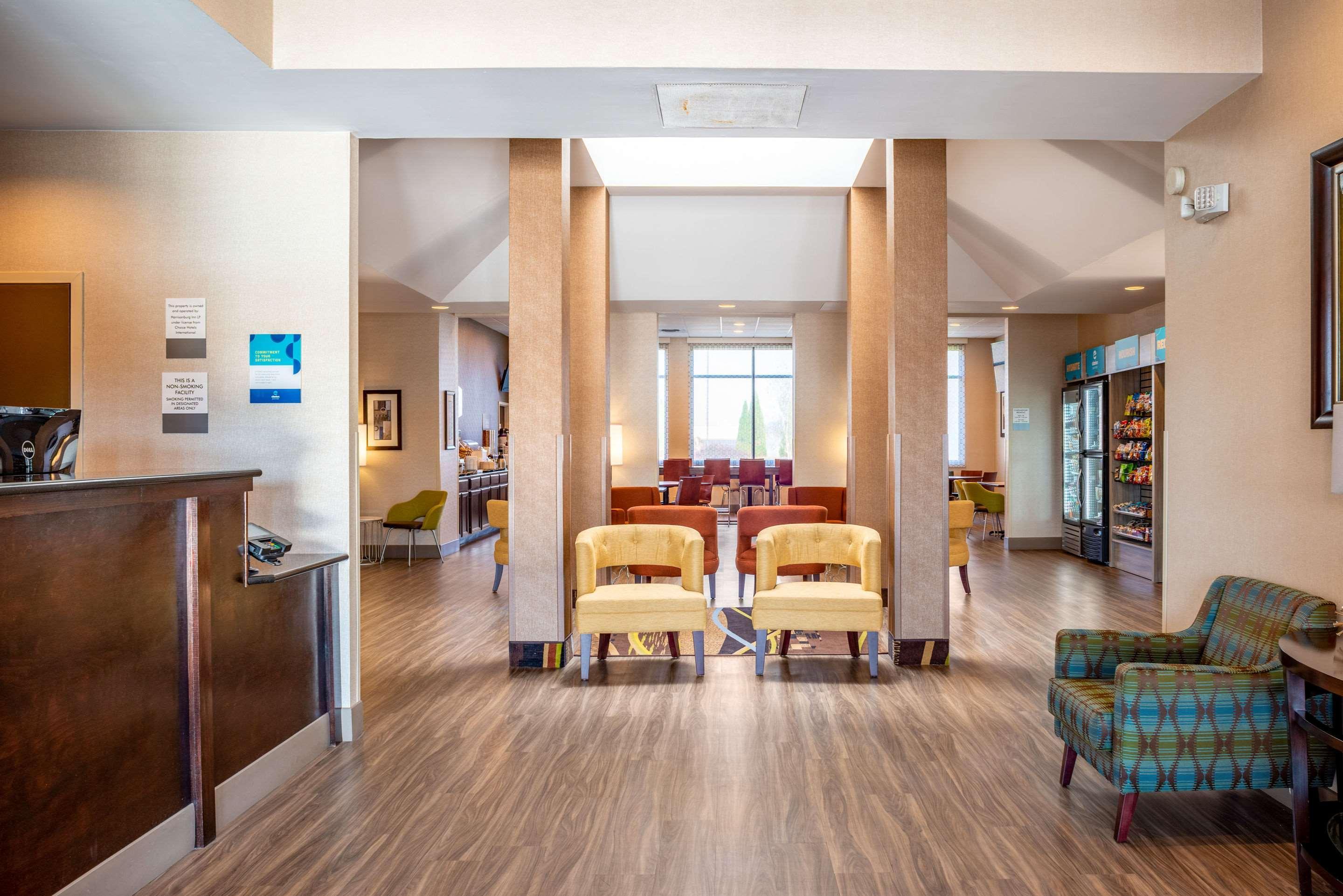 Hotel Clarion Pointe Harrisonburg Extérieur photo
